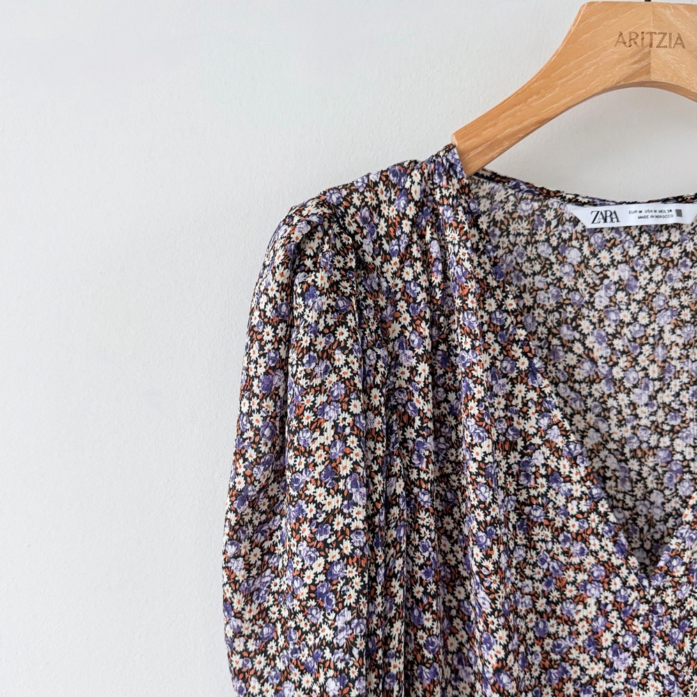Zara Floral Ruched Mini Dress Size M Purple Black Long Sleeve V-Neck Ruffle Hem - Picture 6 of 14